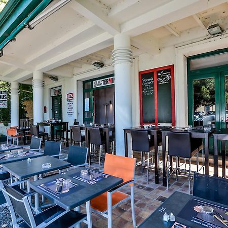Hotel Le Terminus Villeneuve-sur-Lot Exterior foto