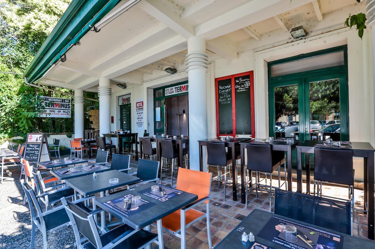 Hotel Le Terminus Villeneuve-sur-Lot Exterior foto